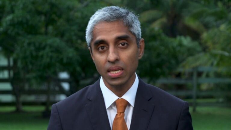 Surgeon general calls for health warnings on social media for younger users