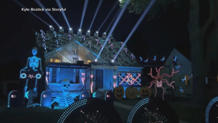 WATCH:  House has epic ‘Beetlejuice’-inspired Halloween lights display