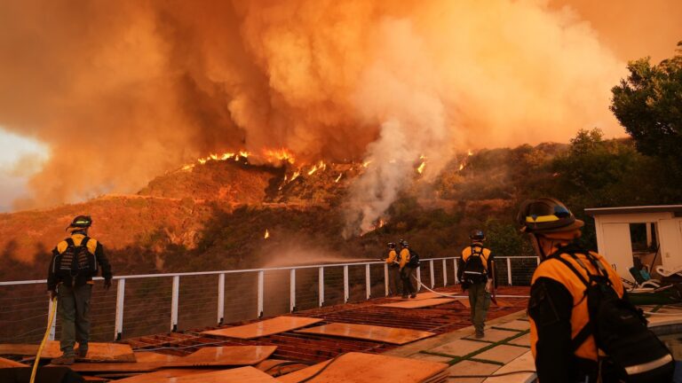 California fires live updates: 11 dead, 13 missing in LA County