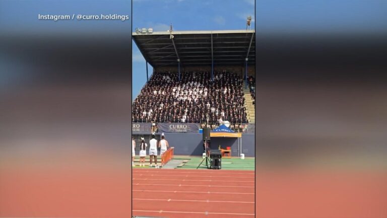 Video South African students create stunning crowd formations